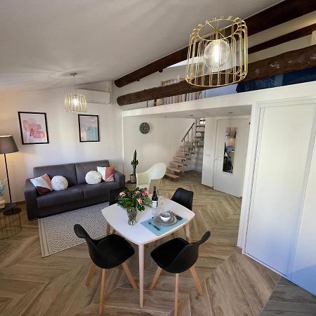 Nice Renting - Massena - Loft - Heart Of Vieil Antibes - The Market With Sea View Екстериор снимка