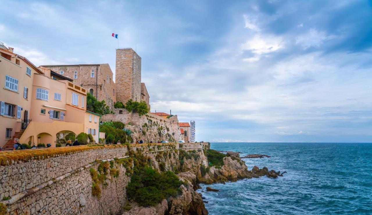 Nice Renting - Massena - Loft - Heart Of Vieil Antibes - The Market With Sea View Екстериор снимка