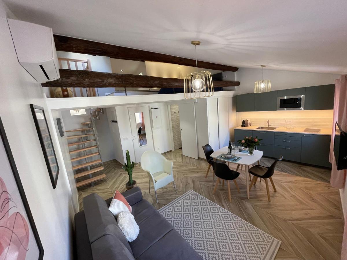 Nice Renting - Massena - Loft - Heart Of Vieil Antibes - The Market With Sea View Екстериор снимка