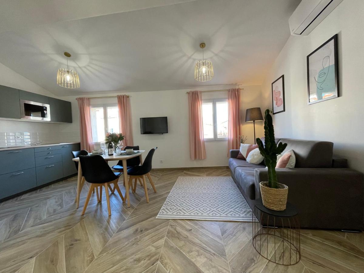 Nice Renting - Massena - Loft - Heart Of Vieil Antibes - The Market With Sea View Екстериор снимка