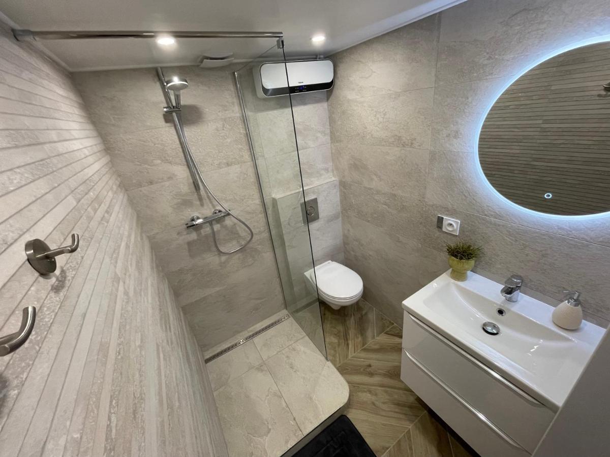 Nice Renting - Massena - Loft - Heart Of Vieil Antibes - The Market With Sea View Екстериор снимка