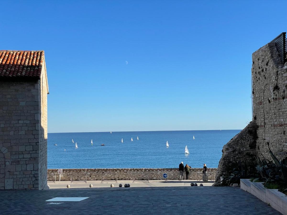 Nice Renting - Massena - Loft - Heart Of Vieil Antibes - The Market With Sea View Екстериор снимка